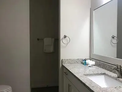 Resort-Style Apartments Near The Galleria Houston Room photo
