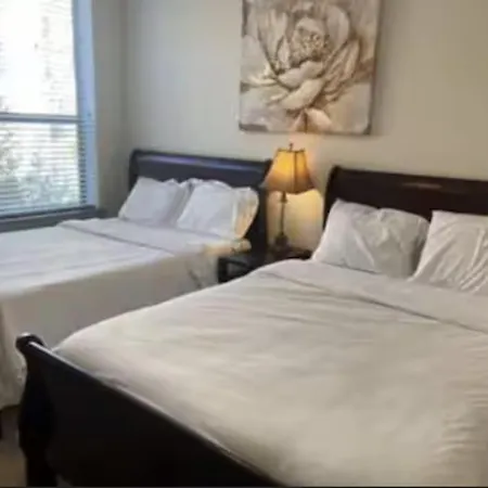 Resort-Style Apartments Near The Galleria Houston Room photo