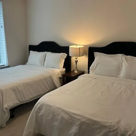 Resort-Style Apartments Near The Galleria Houston Room photo