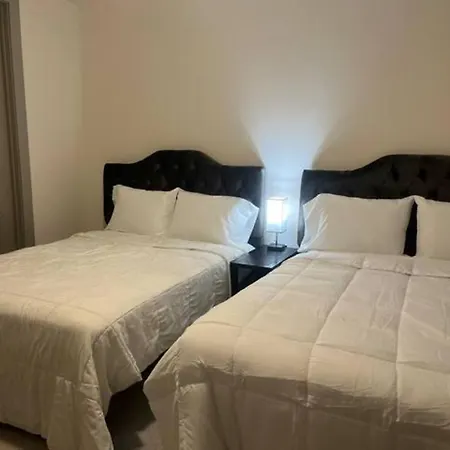 Resort-Style Apartments Near The Galleria Houston Room photo